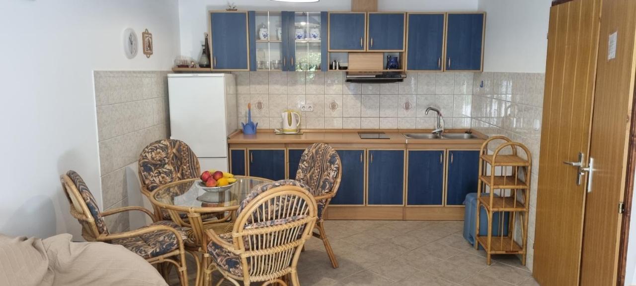 Apartmani Karla Башка Экстерьер фото